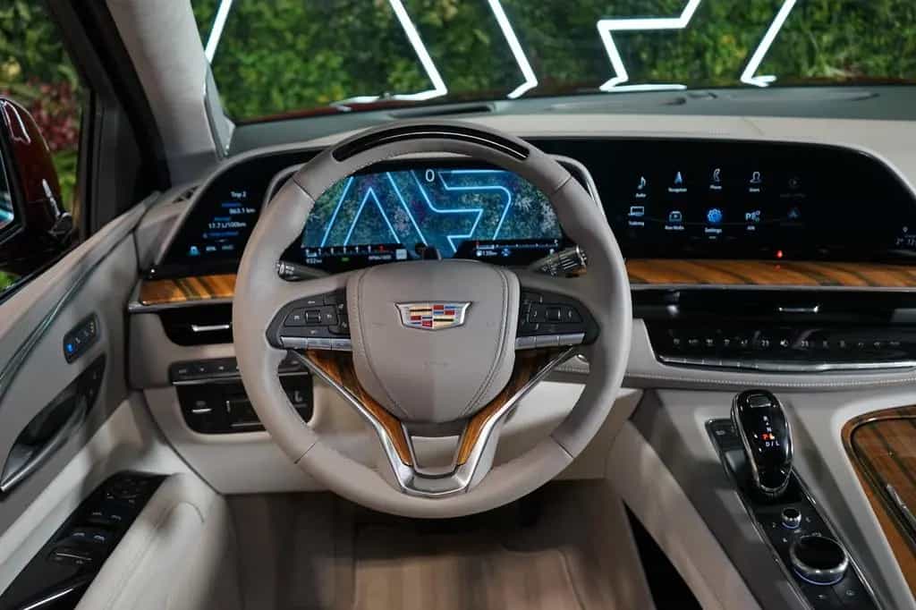 Cadillac Escalade *ESV*NIGHT-V*PANO*HUD*AKG*103.719€ NETTO 01/2026-photo-30