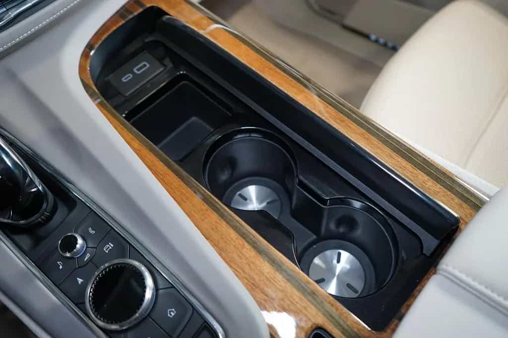 Cadillac Escalade *ESV*NIGHT-V*PANO*HUD*AKG*103.719€ NETTO 01/2026-photo-32