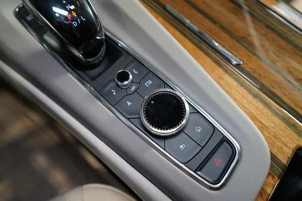 Cadillac Escalade *ESV*NIGHT-V*PANO*HUD*AKG*103.719€ NETTO 01/2026-photo-33