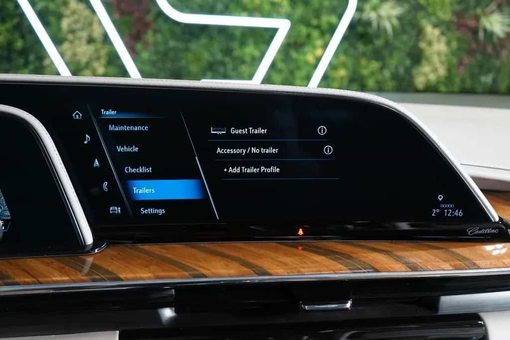 Cadillac Escalade *ESV*NIGHT-V*PANO*HUD*AKG*103.719€ NETTO 01/2026-photo-37