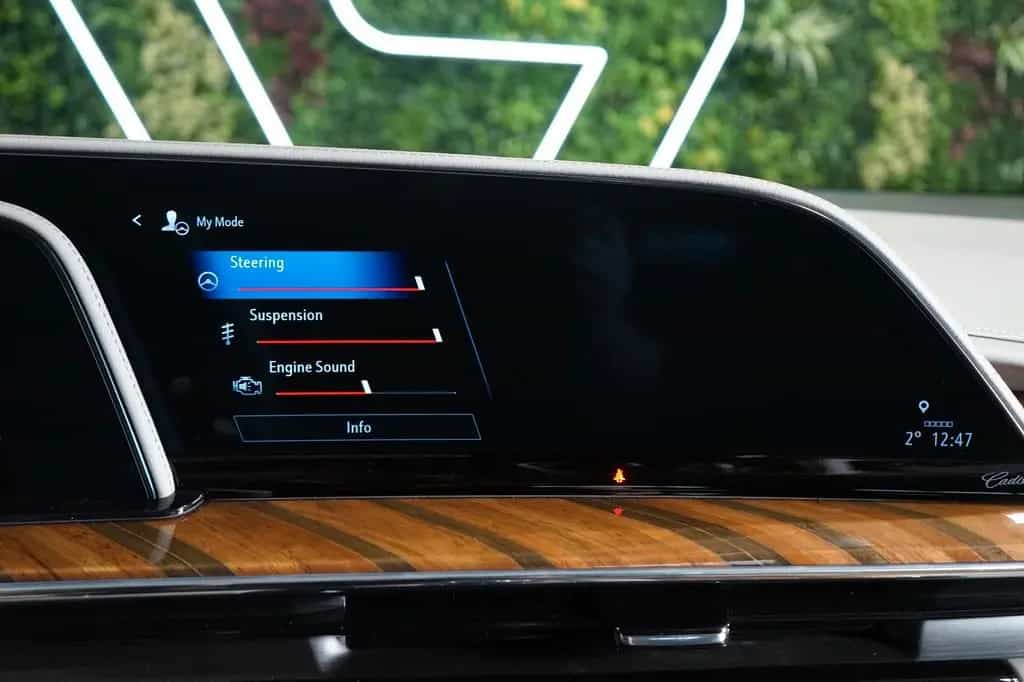 Cadillac Escalade *ESV*NIGHT-V*PANO*HUD*AKG*103.719€ NETTO 01/2026-photo-41