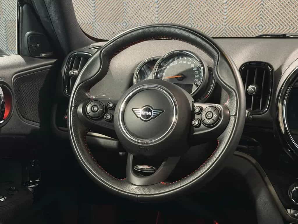MINI One Countryman One D*JCW*LED-H&K-SHZ-TEMP-PDC 03/2019-photo-25