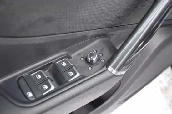 Audi Q2 35 2.0 TDI S line quattro Matrix LED Navi Rüc 03/2021-photo-16