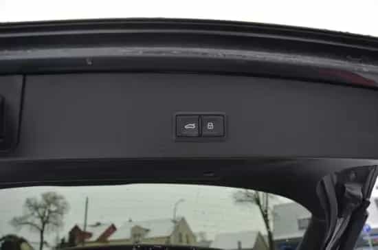 Audi Q2 35 2.0 TDI S line quattro Matrix LED Navi Rüc 03/2021-photo-18