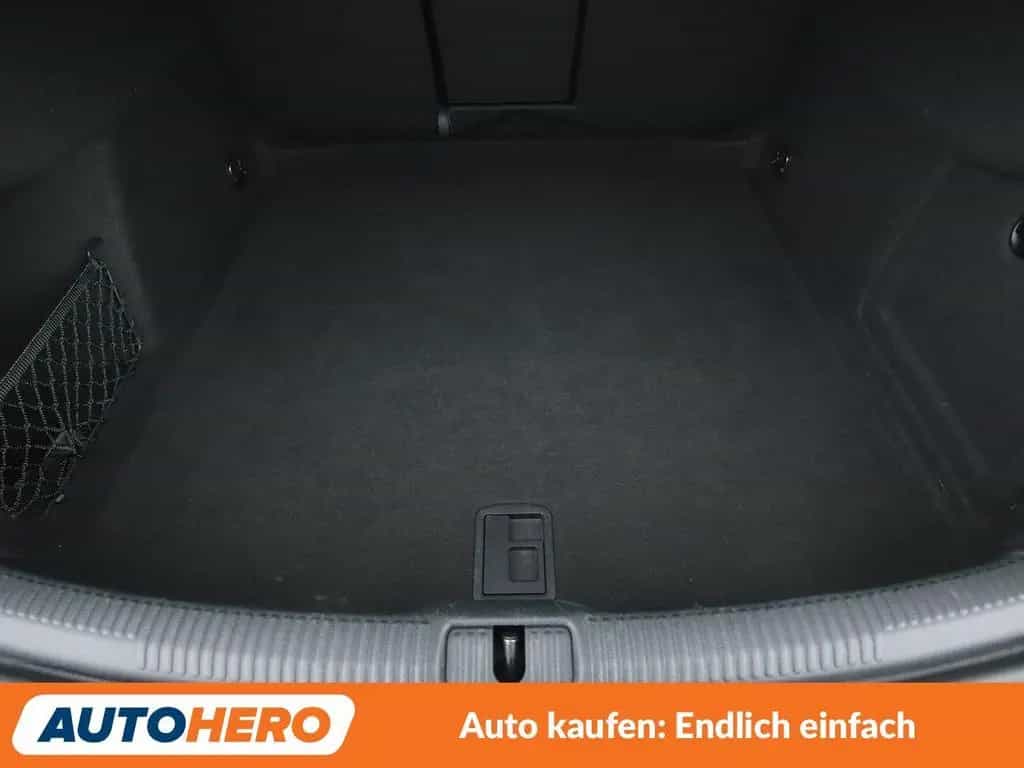 Audi A3 Limousine 35 TFSI Sport Aut.*LED*NAVI*TEMPO* 07/2019-photo-16