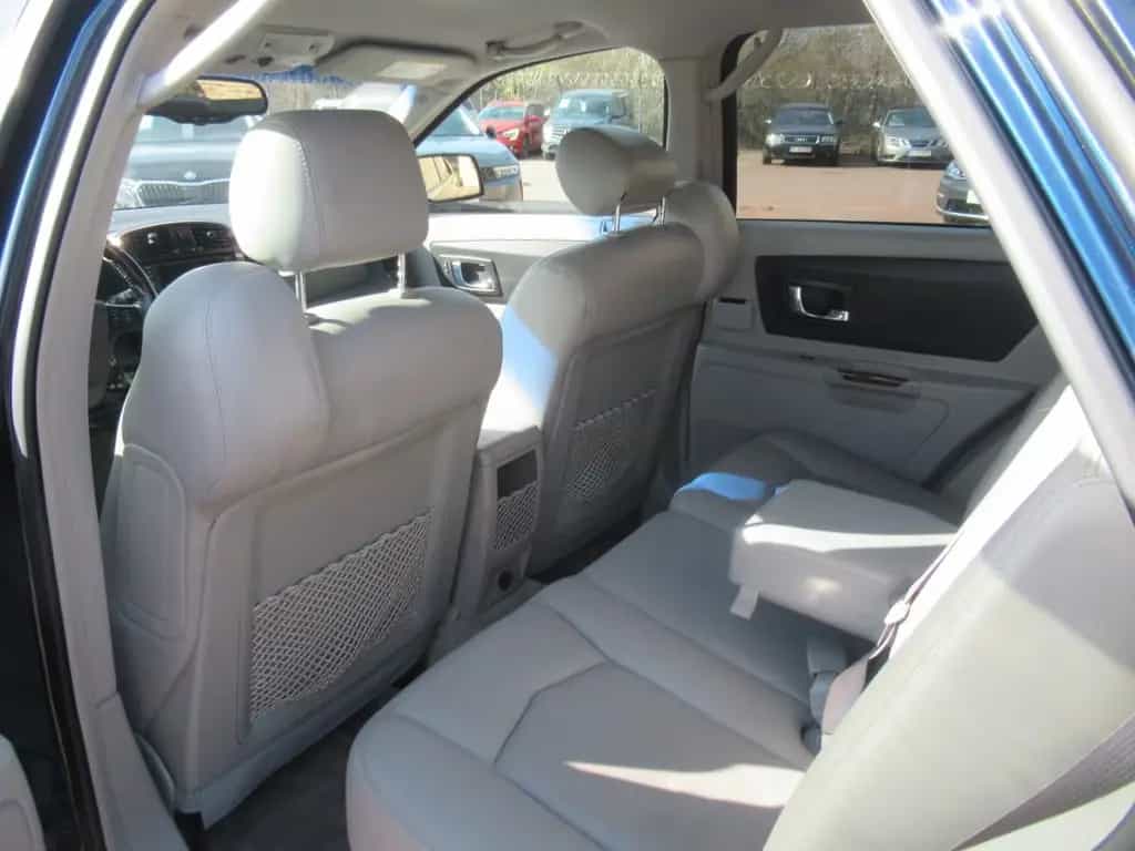 Cadillac SRX 4.6 V8 4WD Sport Luxury Autom./OHNE TÜV!!! 08/2004-photo-16