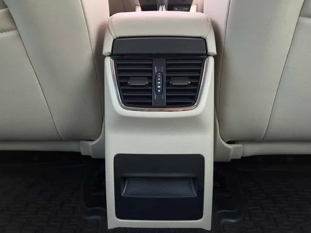 Skoda Octavia Combi 1.8TSI LED.DSG.AMBIENTE.ParkA.KAM. 06/2017-photo-30