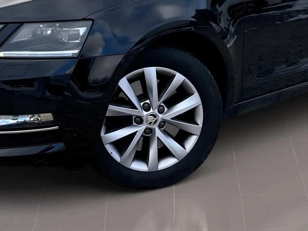 Skoda Octavia Combi 1.8TSI LED.DSG.AMBIENTE.ParkA.KAM. 06/2017-photo-6