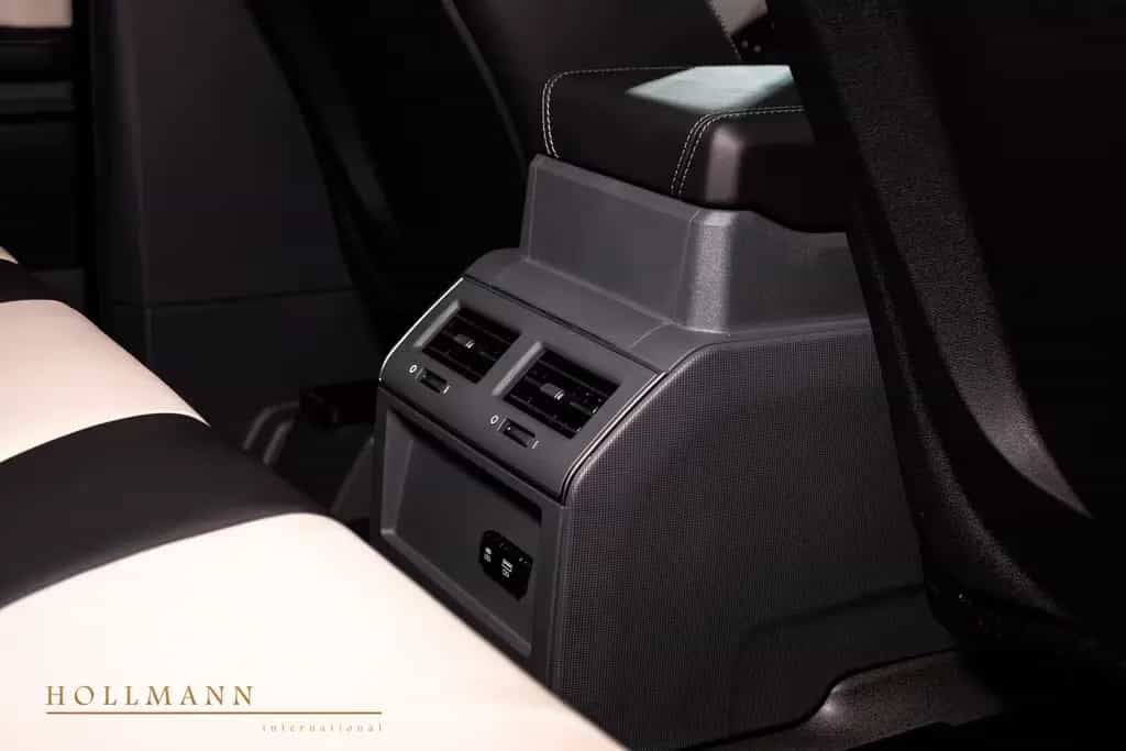 INEOS Grenadier FIELDMASTER+PANORAMIC+RECARO+STOCK null-photo-13