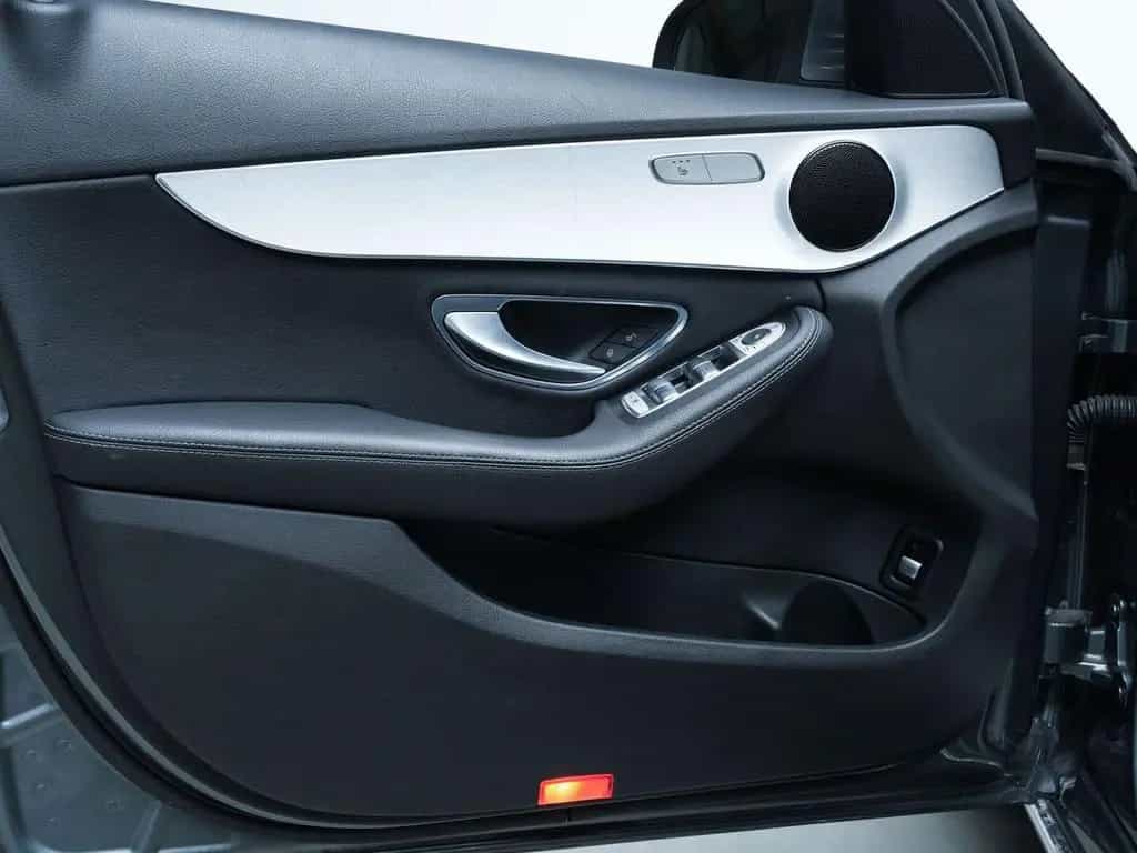 Mercedes-Benz C-Class 200 CGI NAVI*LED*TEILLEDER*SH*TEMO*PDC 08/2017-photo-17