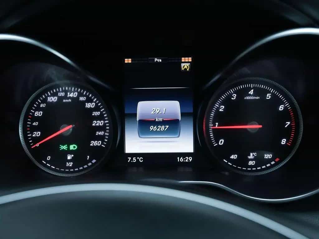 Mercedes-Benz C-Class 200 CGI NAVI*LED*TEILLEDER*SH*TEMO*PDC 08/2017-photo-23