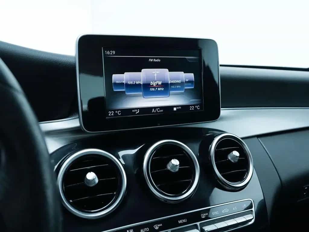 Mercedes-Benz C-Class 200 CGI NAVI*LED*TEILLEDER*SH*TEMO*PDC 08/2017-photo-24