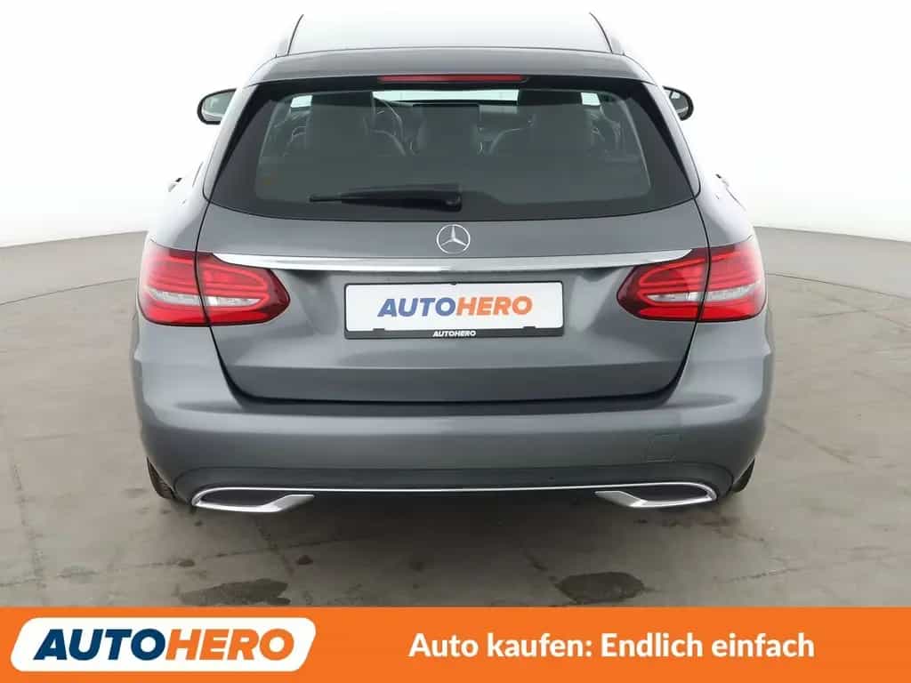 Mercedes-Benz C-Class 180 T Avantgarde Aut.*NAV*LED*TEMPO*PDC*SHZ* 12/2020-photo-4