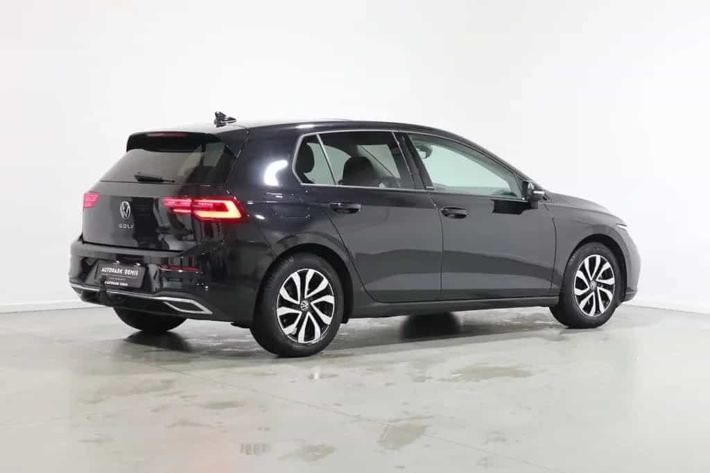 Volkswagen Golf VIII Lim. Active/GARANTIE2028/AHK/SD/ACC 01/2023-photo-6
