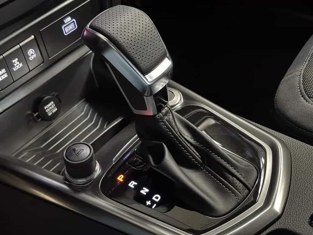 KGM Tivoli Essential 1.5 AT6 AWD null-photo-14