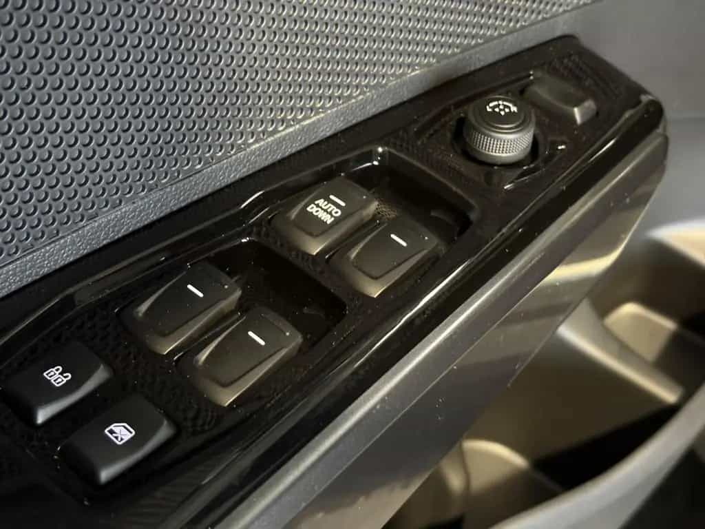 KGM Tivoli Essential 1.5 AT6 AWD null-photo-15