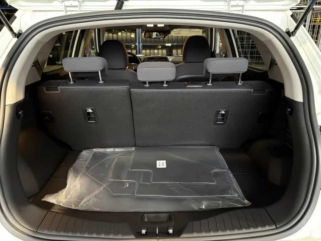 KGM Tivoli Essential 1.5 AT6 AWD null-photo-16
