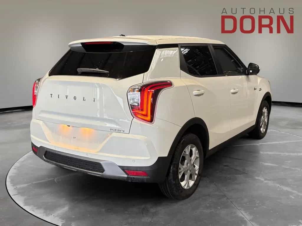 KGM Tivoli Essential 1.5 AT6 AWD null-photo-2