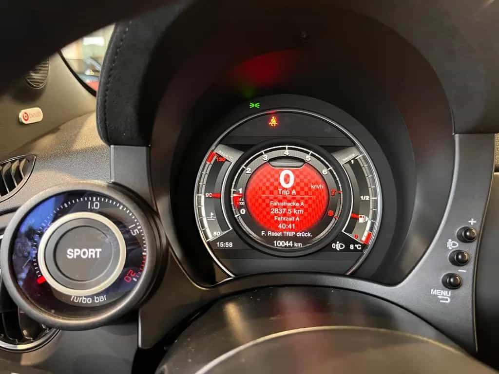 Abarth 695 Turismo KLIMA NAVI LEDER ALU 09/2024-photo-11