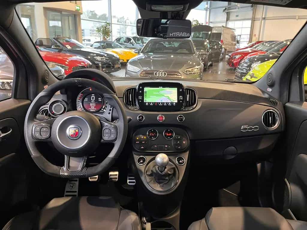 Abarth 695 Turismo KLIMA NAVI LEDER ALU 09/2024-photo-16