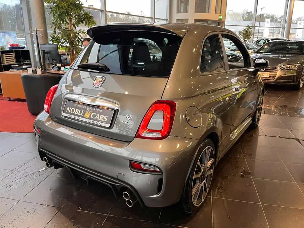 Abarth 695 Turismo KLIMA NAVI LEDER ALU 09/2024-photo-5