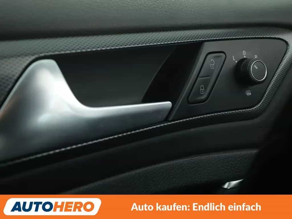 Volkswagen Golf VII 2.0 TSI GTI TCR Aut.*DYNAUDIO*LED*PDC* 06/2019-photo-27