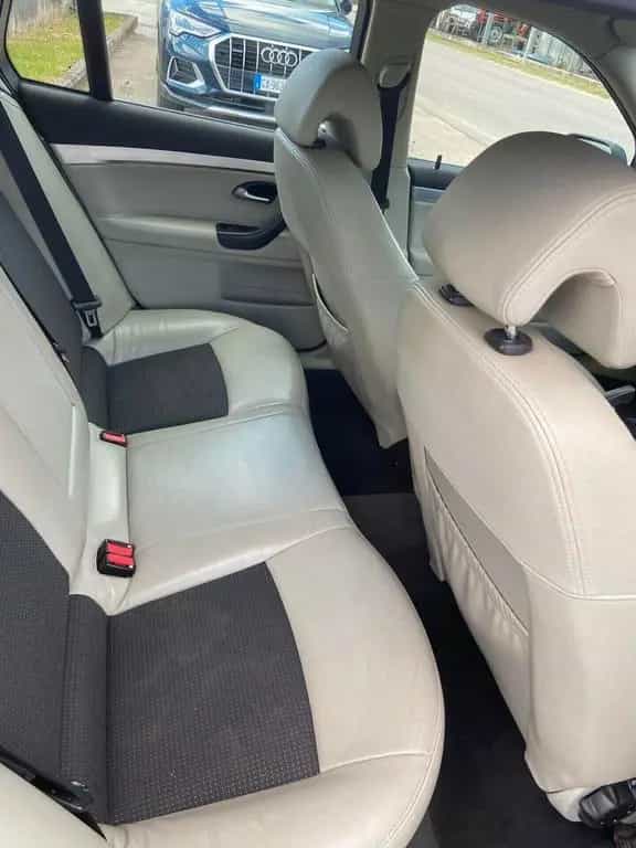 Saab 9-3 SportHatch 1.9 TiD 16V DPF Vector PELLE 09/2007-photo-8