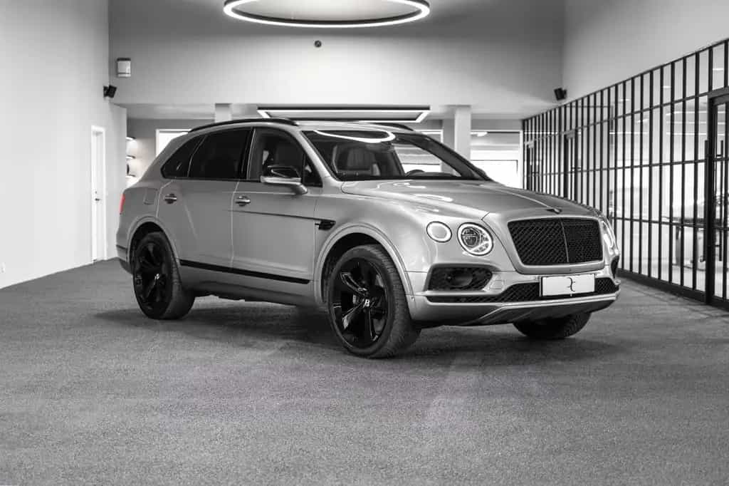 Bentley Bentayga 6.0 W12 *4-zone *Klimasitze *Panorama 06/2016-photo-0