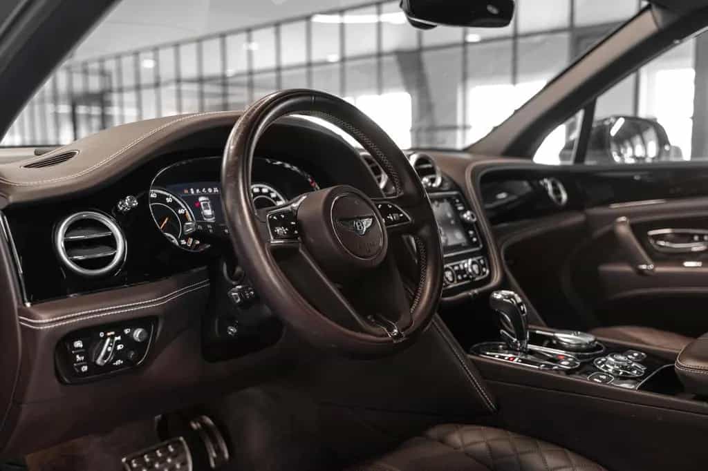 Bentley Bentayga 6.0 W12 *4-zone *Klimasitze *Panorama 06/2016-photo-11
