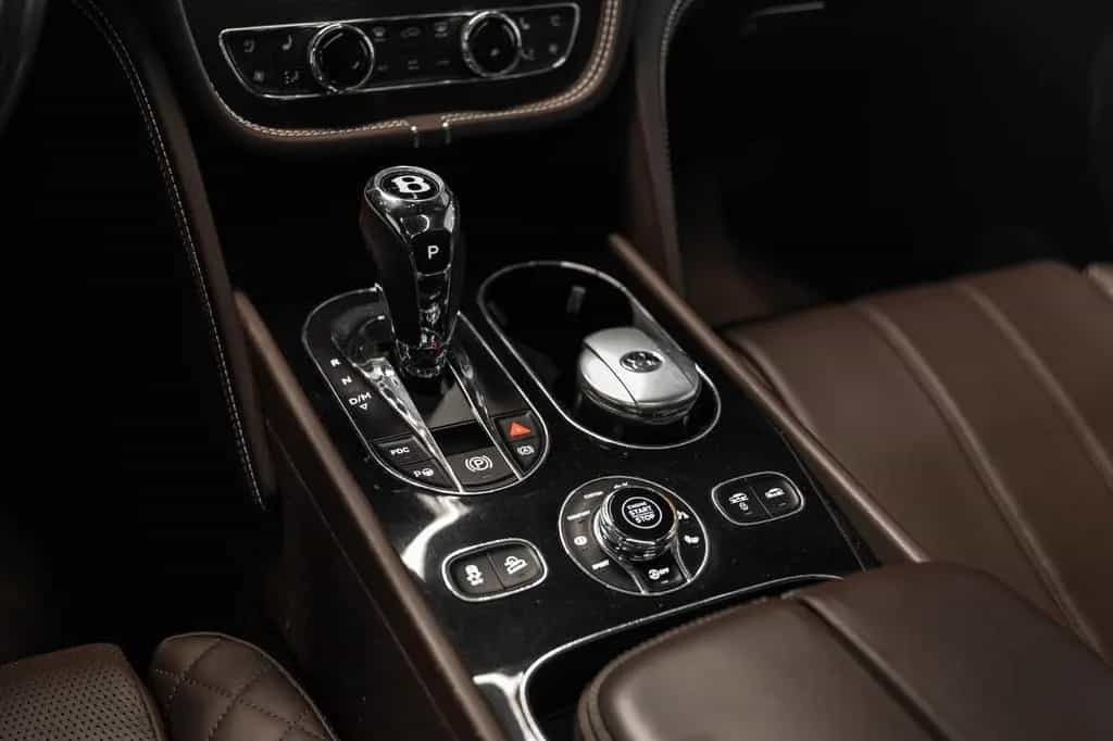 Bentley Bentayga 6.0 W12 *4-zone *Klimasitze *Panorama 06/2016-photo-16