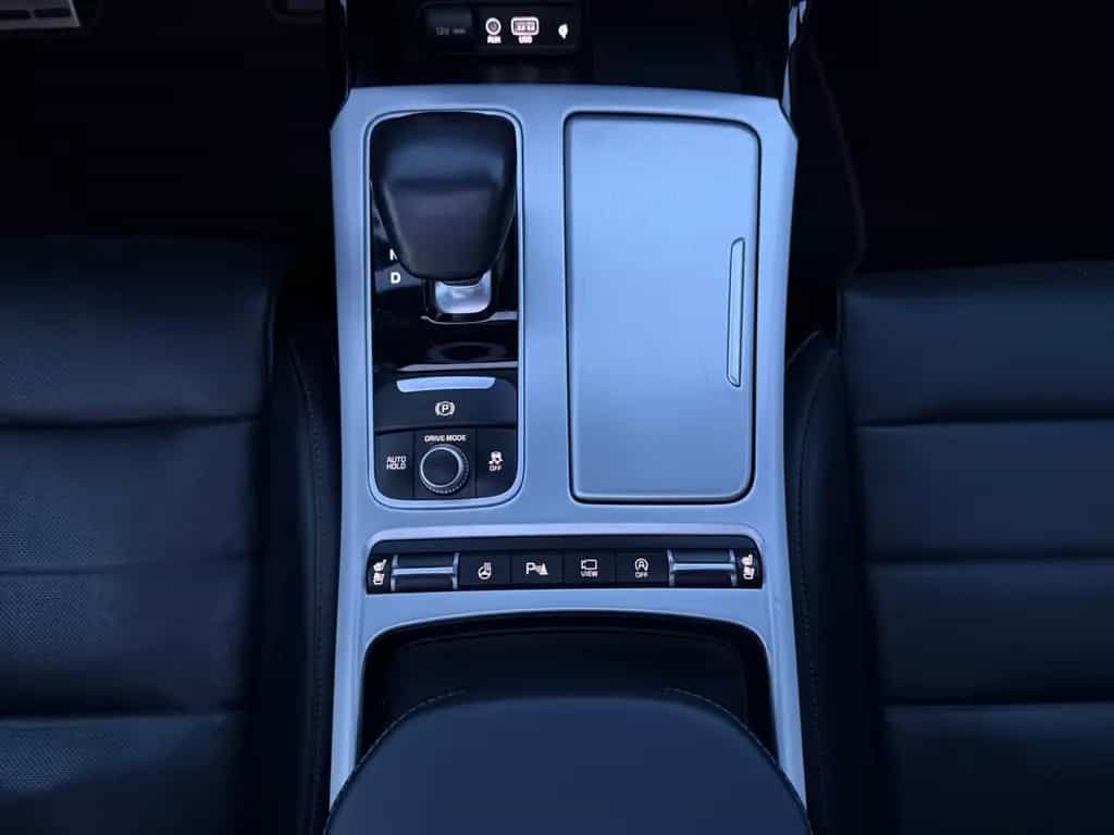 Kia Stinger GT 4WD LED/Service&TüV Neu/Pano 08/2018-photo-17