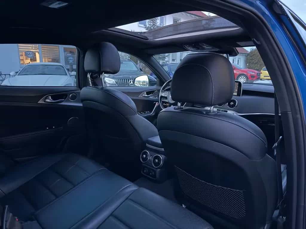 Kia Stinger GT 4WD LED/Service&TüV Neu/Pano 08/2018-photo-25