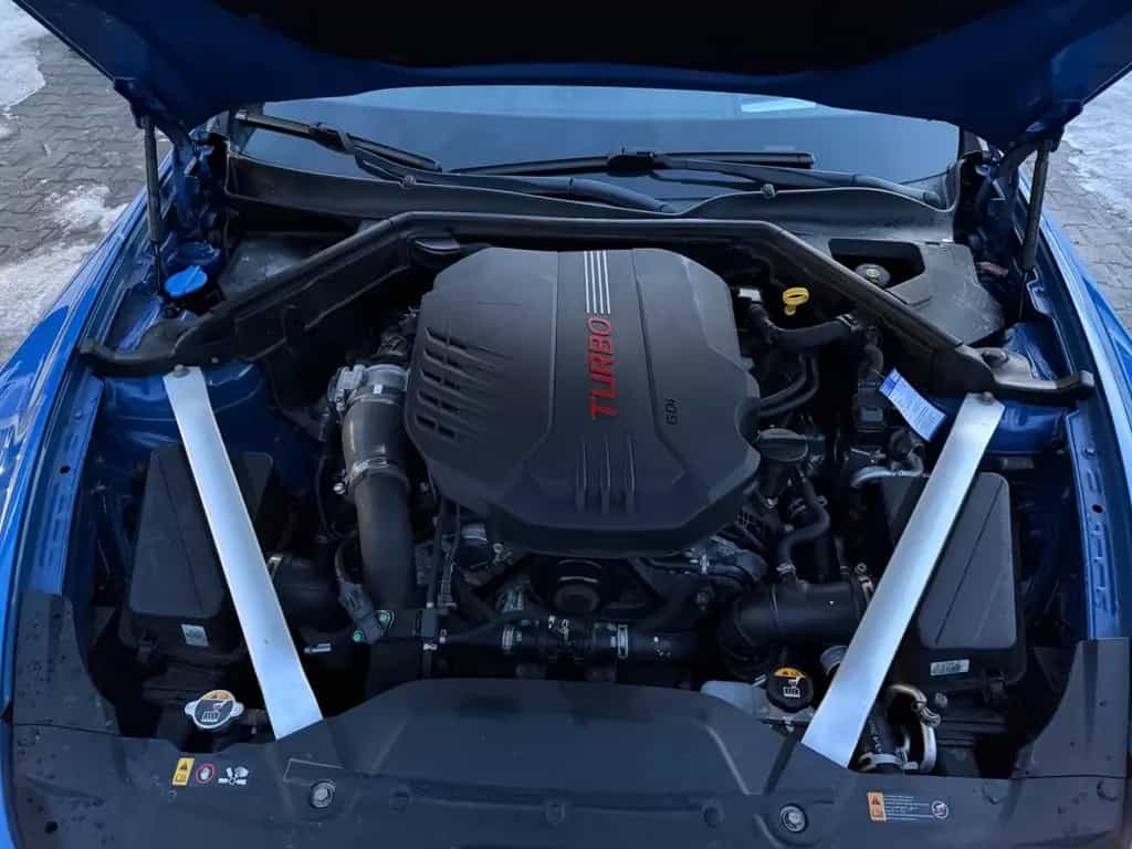 Kia Stinger GT 4WD LED/Service&TüV Neu/Pano 08/2018-photo-29