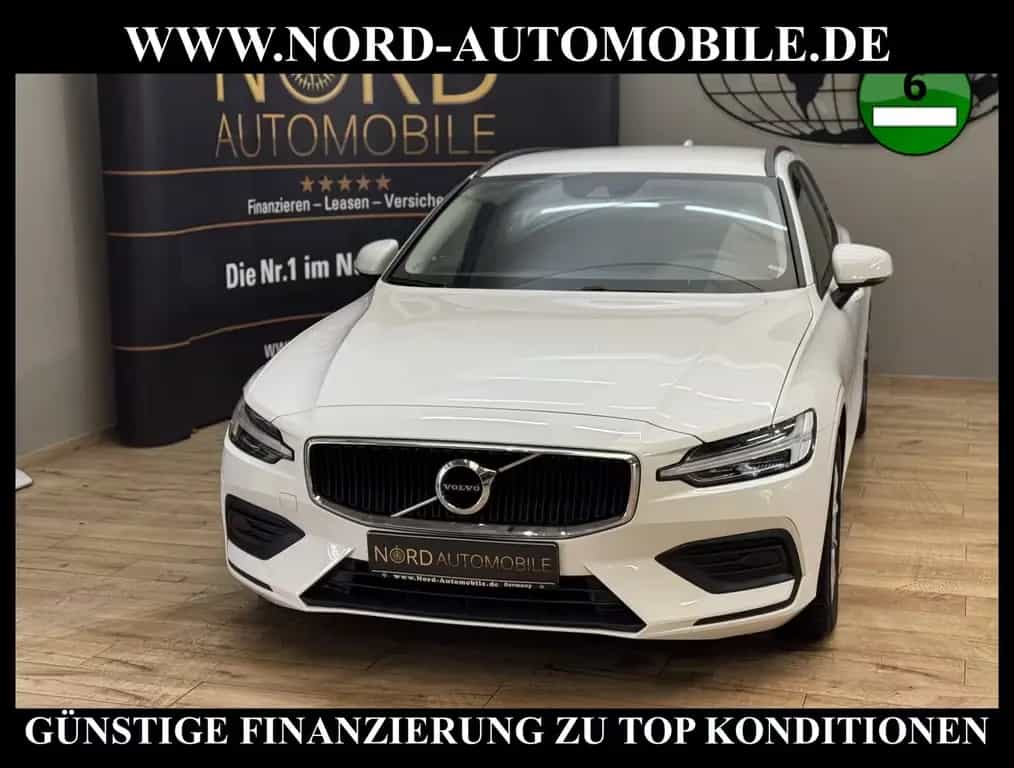 Volvo V60 Kombi B3 B Momentum *LED*Navi*Kamera*SHZ*17Z 10/2021-photo-0