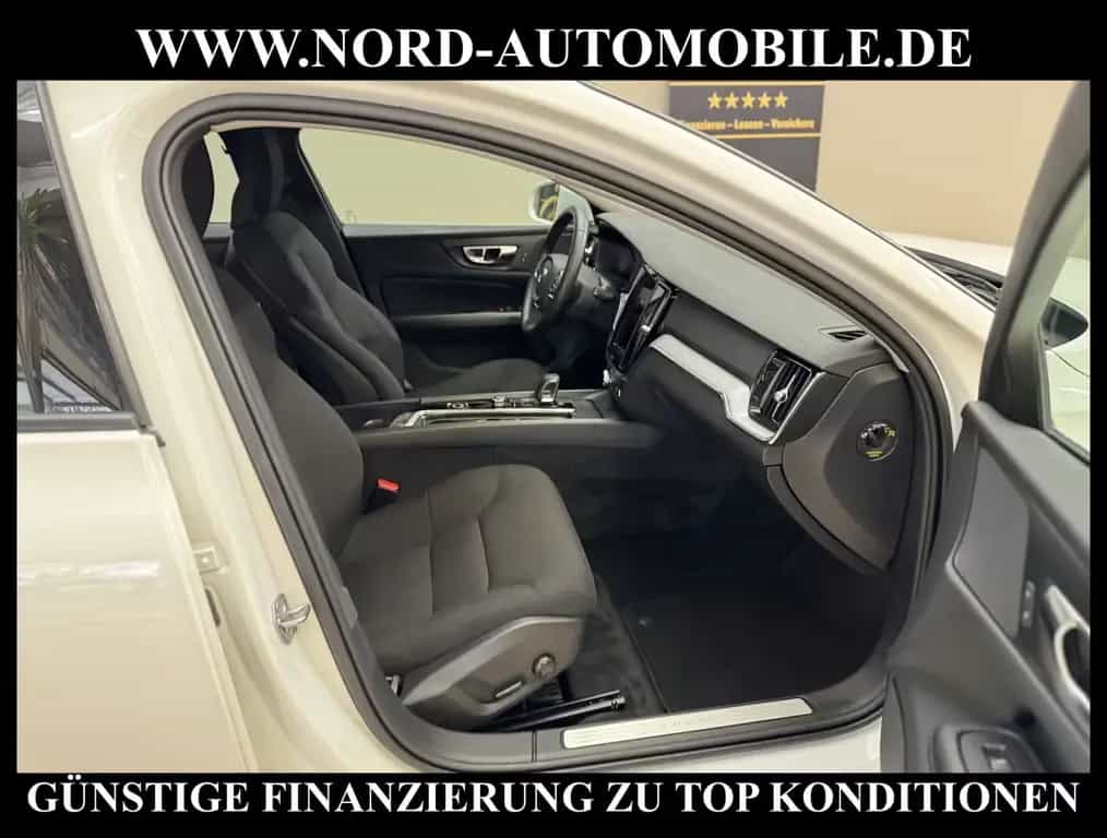 Volvo V60 Kombi B3 B Momentum *LED*Navi*Kamera*SHZ*17Z 10/2021-photo-16