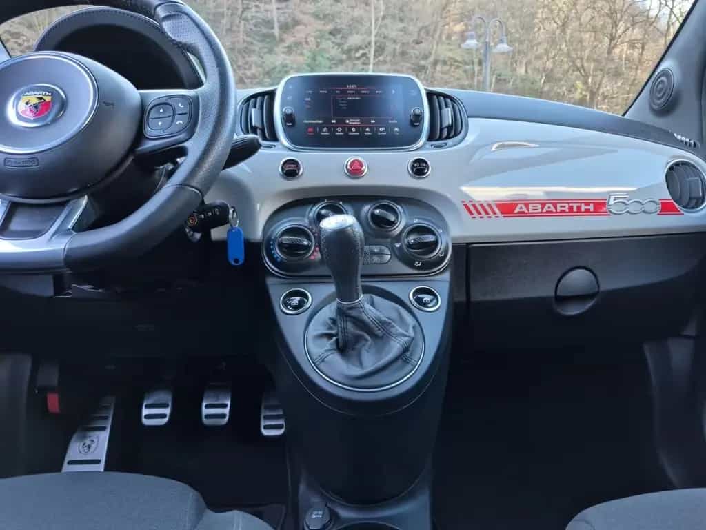 Abarth 595 1.4 PDC Sportfahrwerk CarPlay Klima Bi-Xenon 06/2019-photo-10