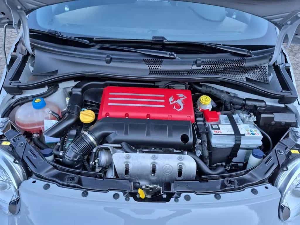 Abarth 595 1.4 PDC Sportfahrwerk CarPlay Klima Bi-Xenon 06/2019-photo-15