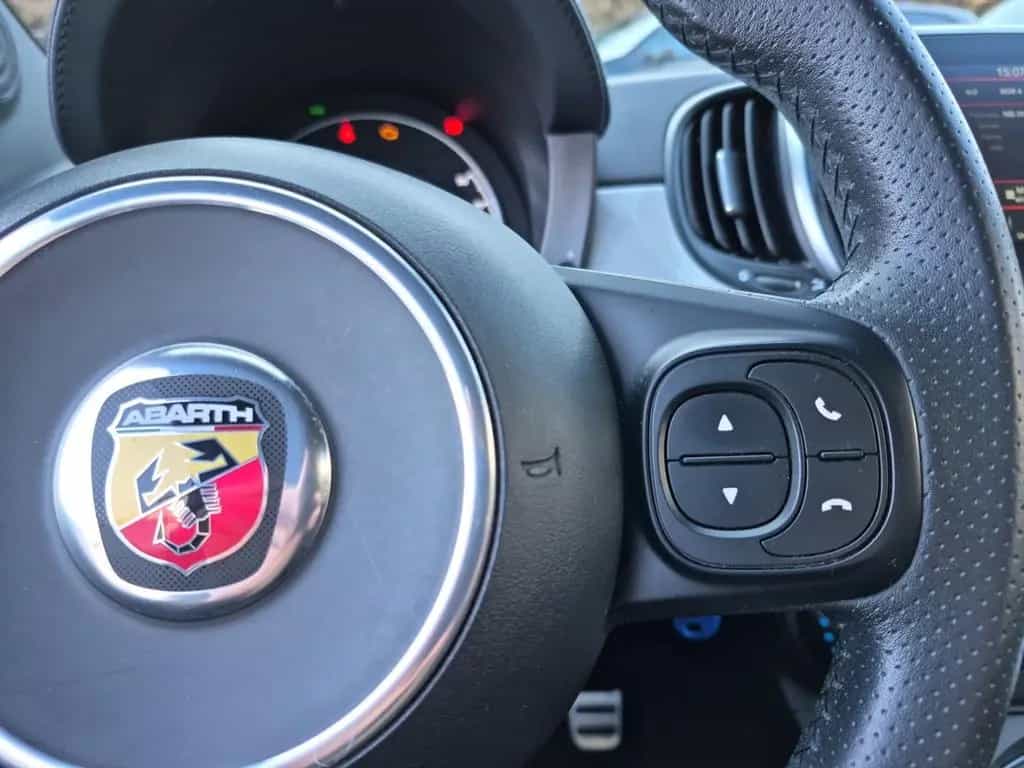 Abarth 595 1.4 PDC Sportfahrwerk CarPlay Klima Bi-Xenon 06/2019-photo-19