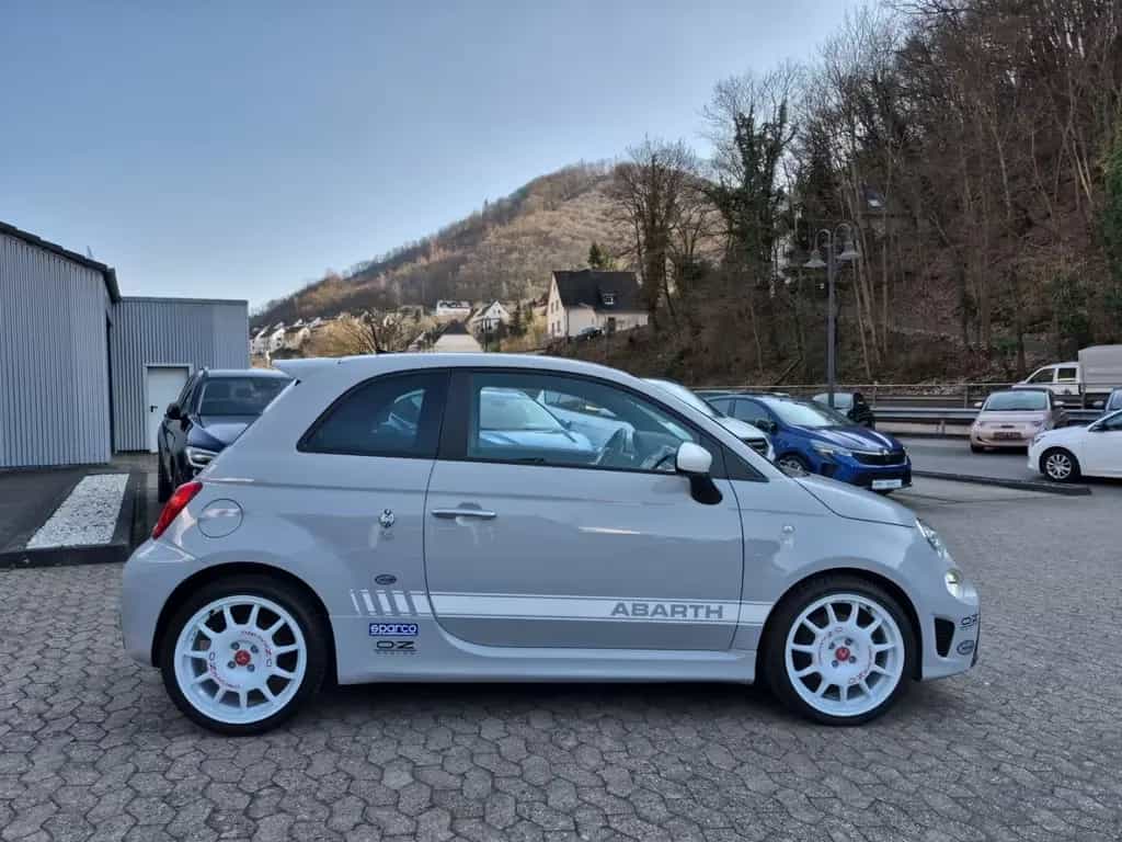 Abarth 595 1.4 PDC Sportfahrwerk CarPlay Klima Bi-Xenon 06/2019-photo-3