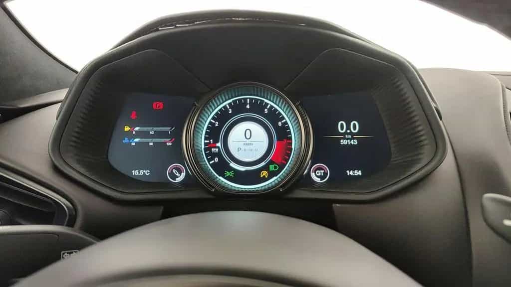 Aston Martin V8 Vantage ASTON MARTIN DB11 Coupe 4.0 V8 auto 06/2022-photo-5