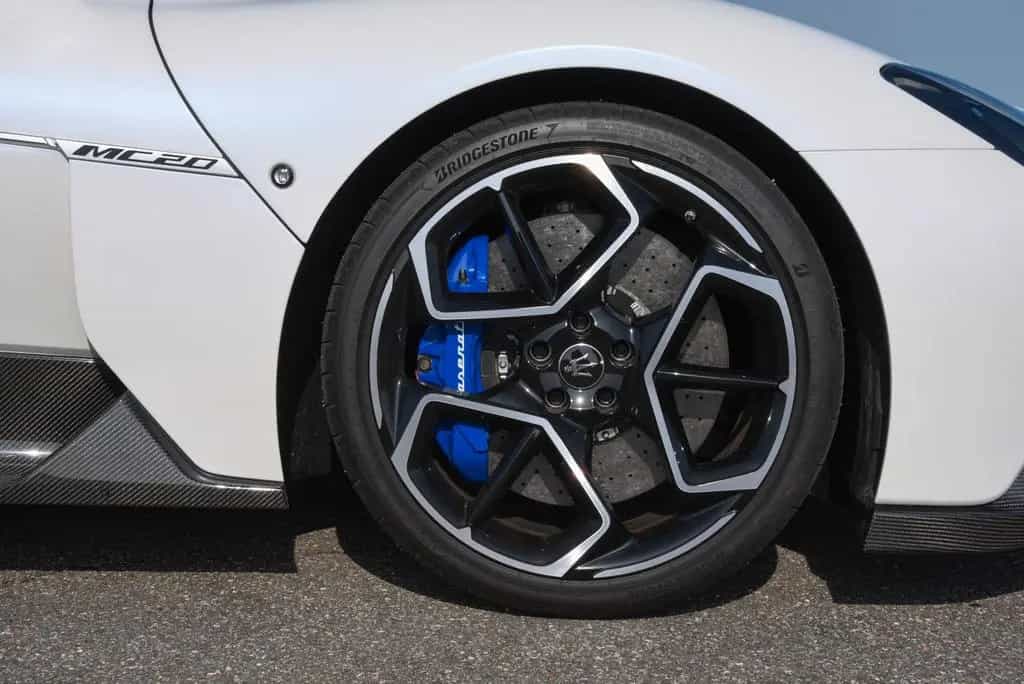 Maserati MC20 V6 - Carbon, Keramic, Liftsystem, Voll 01/2022-photo-22