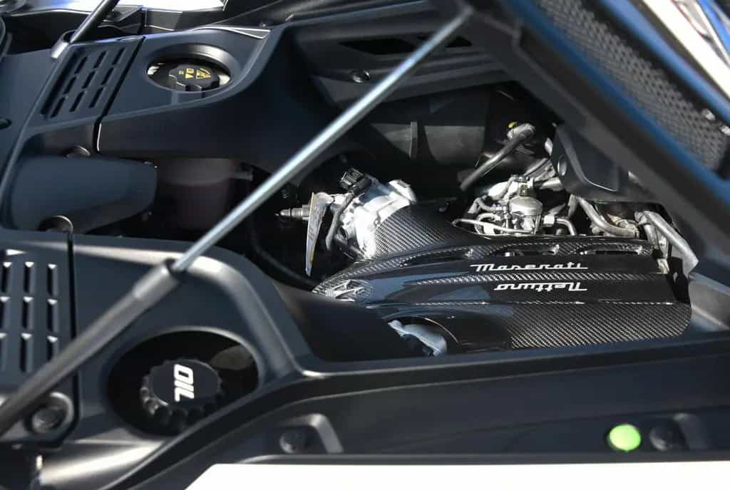 Maserati MC20 V6 - Carbon, Keramic, Liftsystem, Voll 01/2022-photo-6