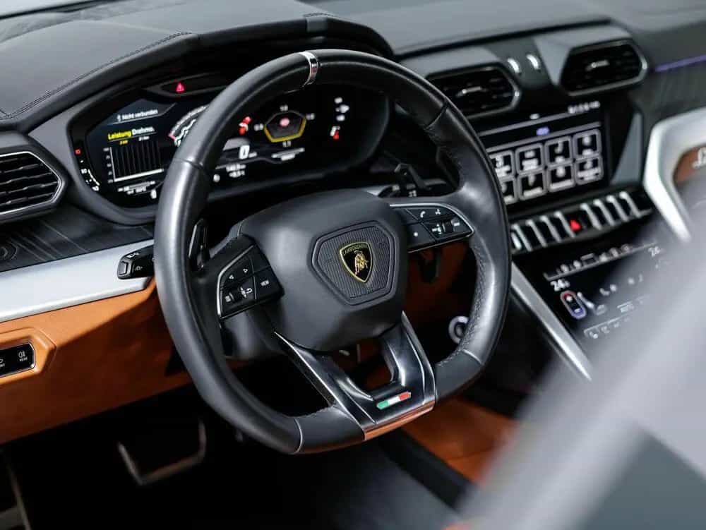 Lamborghini Urus 02/2019-photo-20