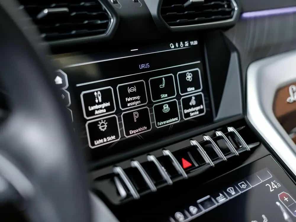Lamborghini Urus 02/2019-photo-25