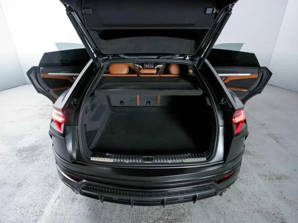 Lamborghini Urus 02/2019-photo-5