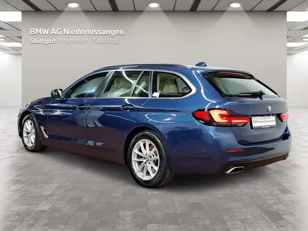BMW 5 Series d xDrive Touring AHK LiveCockpitProf Kamera 11/2022-photo-1