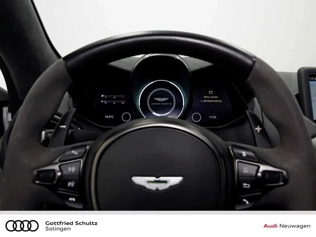 Aston Martin V8 Vantage F1 edition 07/2022-photo-12