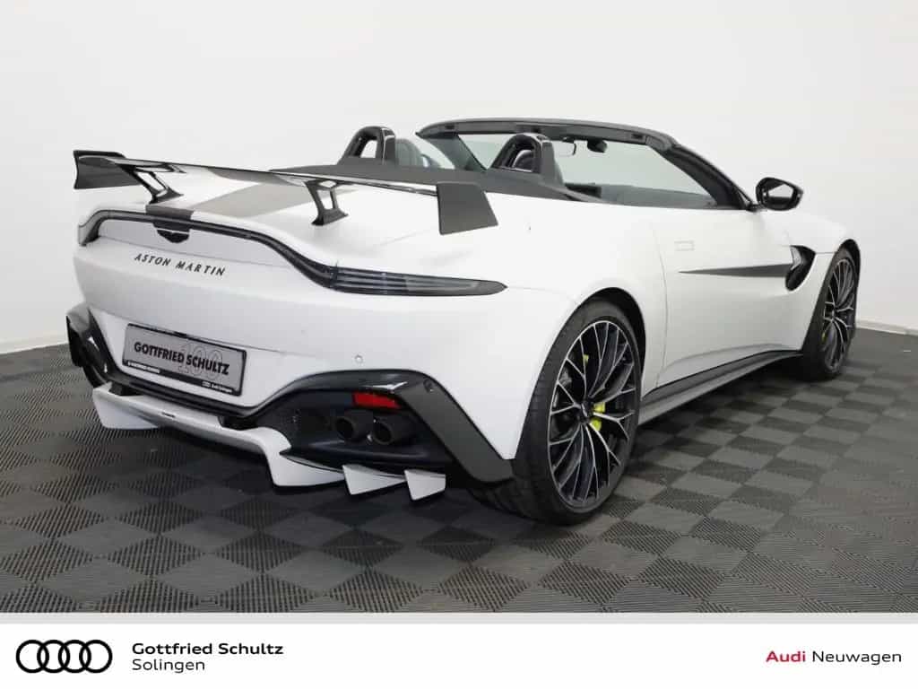Aston Martin V8 Vantage F1 edition 07/2022-photo-2