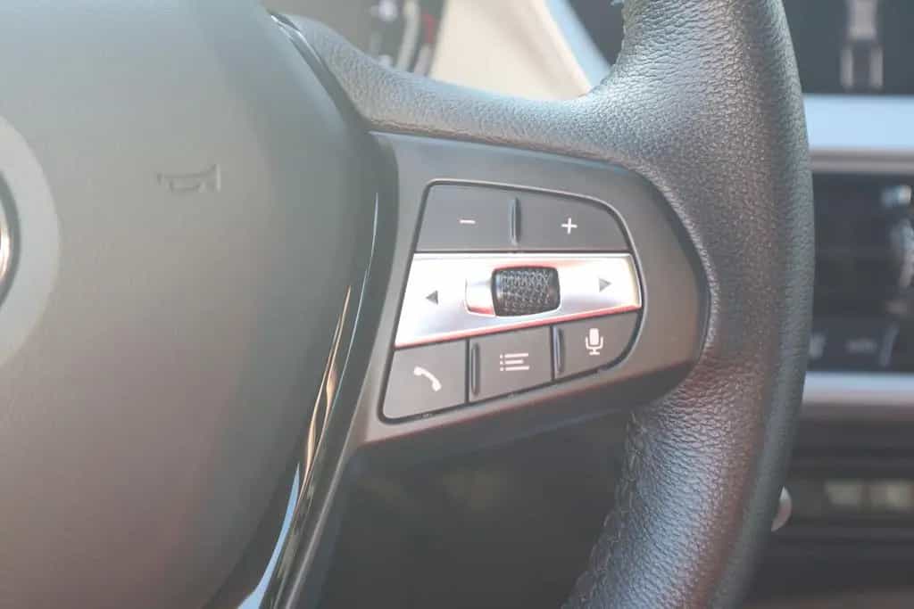 BMW 1 Series 118i Advantage Navi Sitzheizung DAB PDC Tempomat 12/2020-photo-21