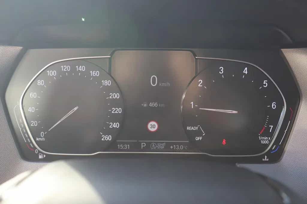 BMW 1 Series 118i Advantage Navi Sitzheizung DAB PDC Tempomat 12/2020-photo-23